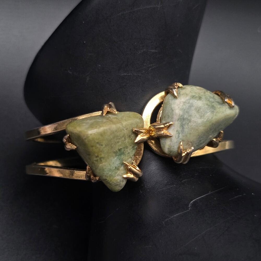 Green Jasper Clamper Bracelet Gold Tone Gemstone Nugget Vintage Jewelry